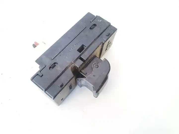 Isuzu D-Max (2008 - 2012) 514644 Кнопка стеклоподъемников — фото 2
