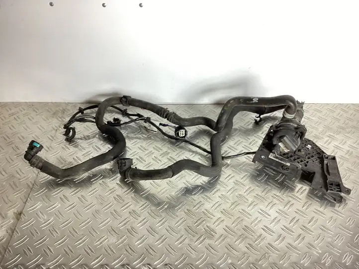 Land Rover Range Rover Sport L494 (2013 - 2017) EPLA8501BD Электроциркуляционный насос — фото 1