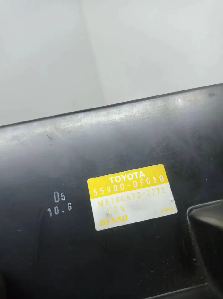 Toyota Corolla Verso AR10 (2004 - 2009) 559000f030 Блок управления климат-контролем — фото 2