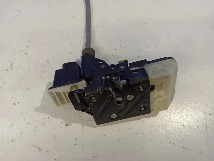 Volvo XC90 (2006 - 2014) 30784981 Замок задней двери — фото 2