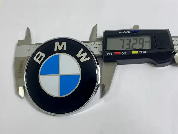 BMW 3 E90 E91 (2005 - 2012) 51148132375 Эмблема производителя — фото 1