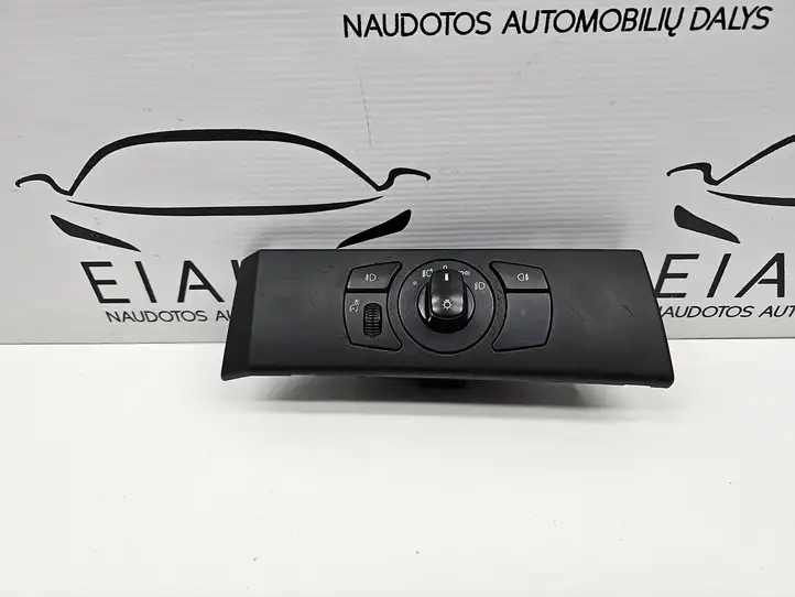 BMW 5 E60 E61 (2004 - 2010) 6953735 Включатель фонарей — фото 1
