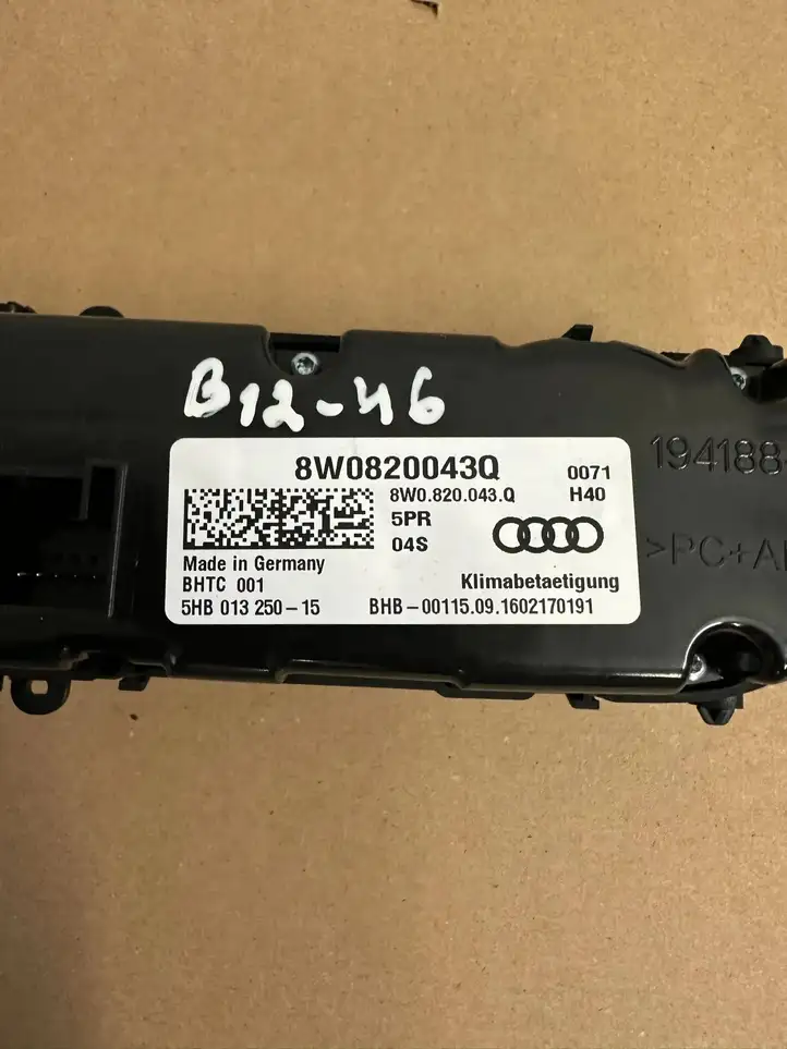 Audi A4 S4 B9 (2015 - 2019) 8W0820043Q Блок управления климат-контролем — фото 6