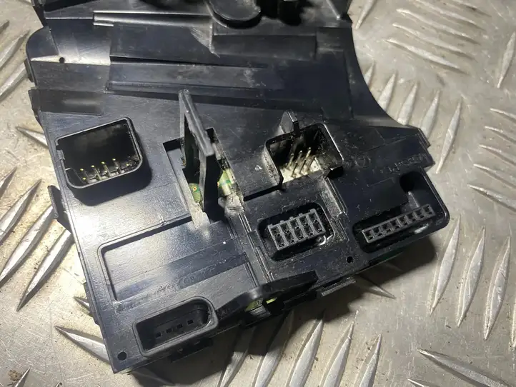 Volkswagen Touran I (2003 - 2010) 1K0953549AG Датчик угла поворота руля — фото 5