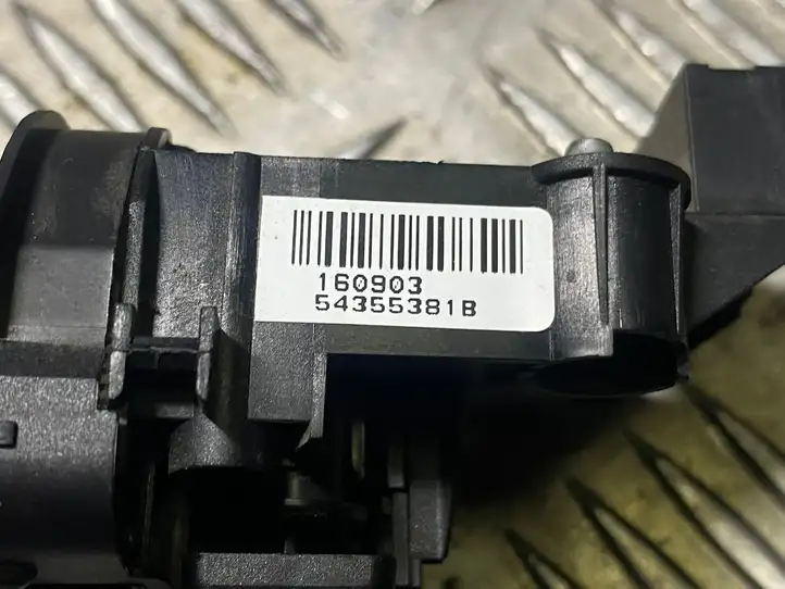 Nissan X-Trail T30 (2001 - 2007) 160903 Кнопки на рулевом колесе — фото 4