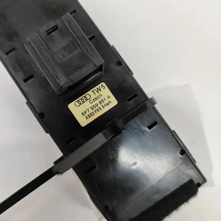 Audi A3/S3 8P (2008 - 2013) 8P7959851A Кнопка стеклоподъемников — фото 7