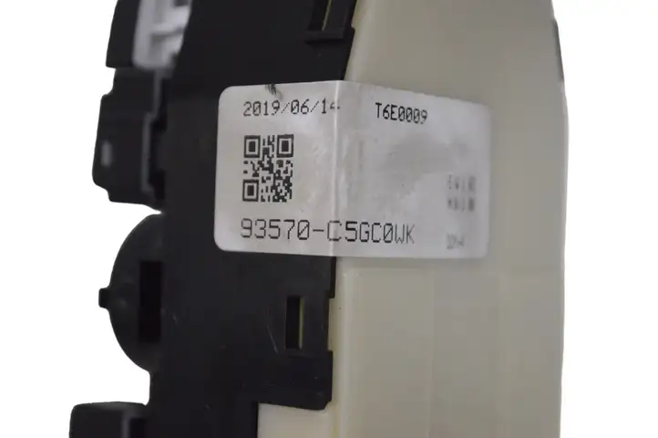 Kia Sorento (2017 - 2020) 923570C5GC0WK Блок кнопок стеклоподъемников — фото 5