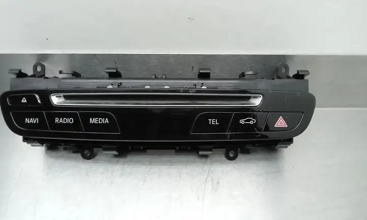 Mercedes-Benz C W205 (2014 - 2021) A2059054601 Другие включатели / ручки/ переключатели — фото 2