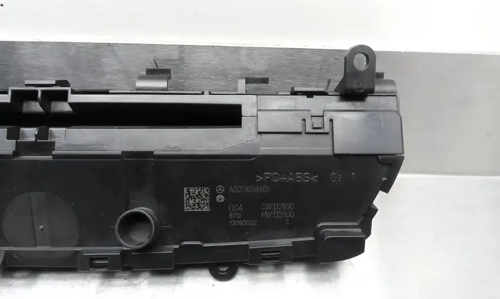 Mercedes-Benz C W205 (2014 - 2021) A2059054601 Другие включатели / ручки/ переключатели — фото 3