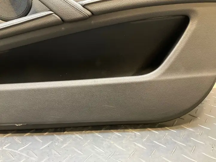 BMW 5 E60 E61 (2004 - 2010) Обшивка задней двери — фото 8