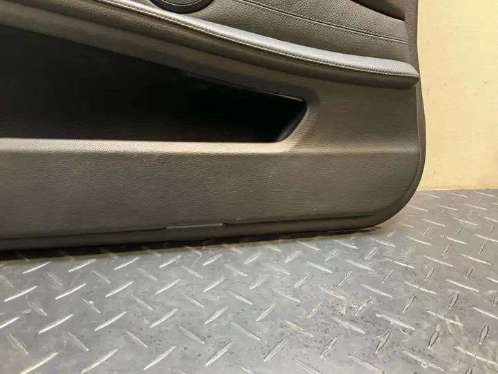 BMW 5 E60 E61 (2004 - 2010) Обшивка задней двери — фото 20