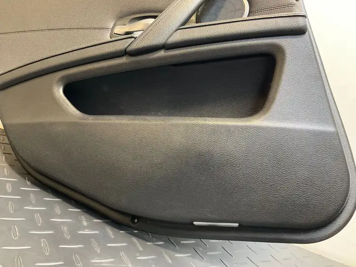 BMW 5 E60 E61 (2004 - 2010) Обшивка задней двери — фото 28