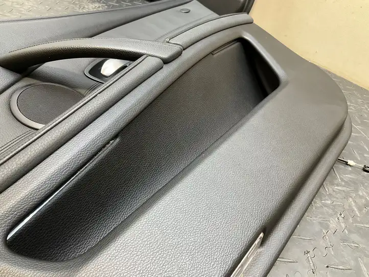 BMW 5 E60 E61 (2004 - 2010) Обшивка задней двери — фото 19