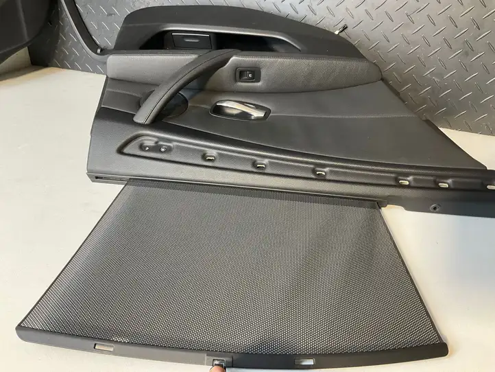BMW 5 E60 E61 (2004 - 2010) Обшивка задней двери — фото 34