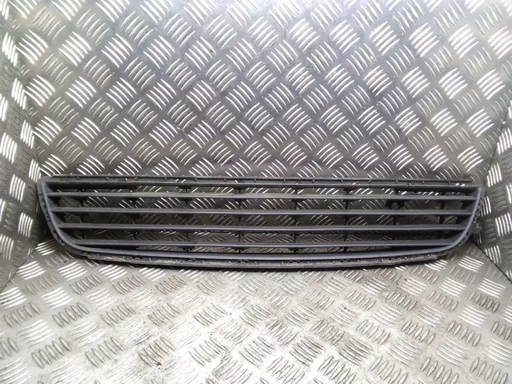 Opel Zafira B (2006 - 2008) 13124978 Нижняя решетка переднего бампера — фото 1