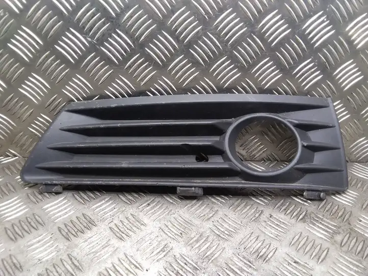 Opel Zafira B (2006 - 2008) 13124989 Решетка противотуманной фары — фото 1