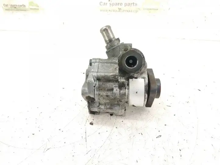 Audi A4 (2004 - 2009)   Насос усилителя руля (гур)