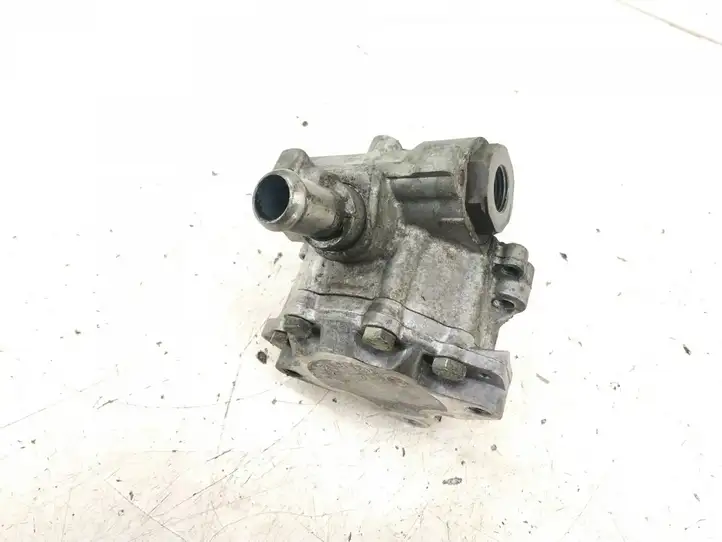 Audi A4 (2004 - 2009)   Насос усилителя руля (гур)