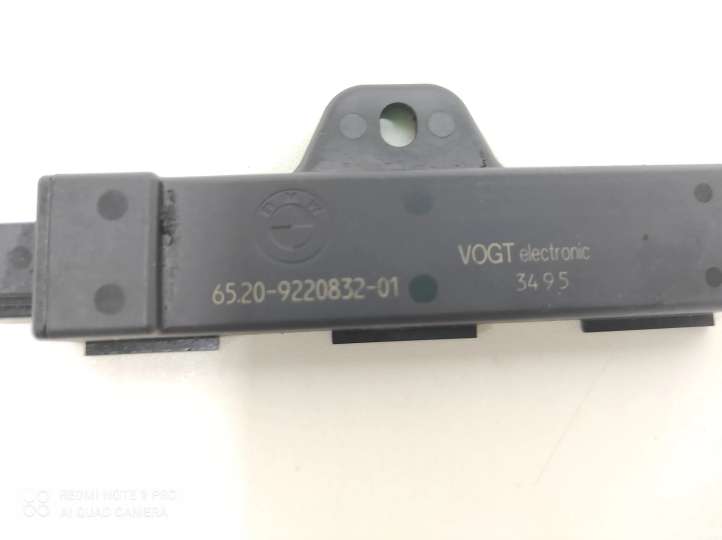 6520922083201 BMW 7 F01 F02 F03 F04 Antena (GPS antena)