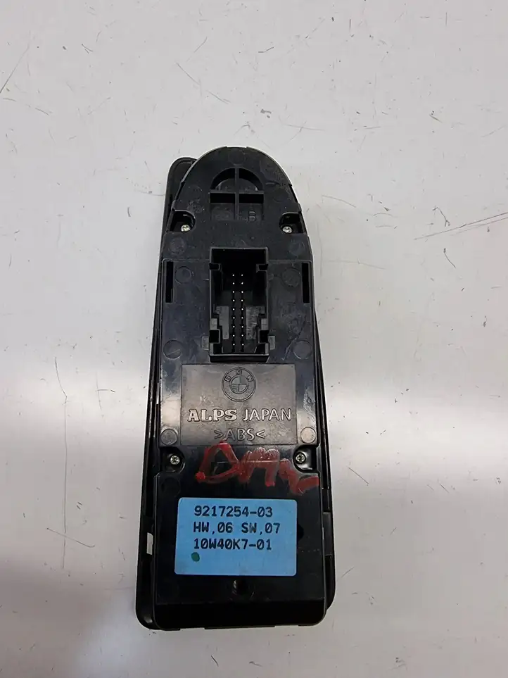 BMW 1 E82 E88 (2007 - 2014) 9217254 Кнопка стеклоподъемников — фото 4