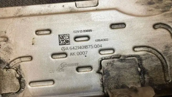 Mercedes-Benz ML W166 (2012 - 2017) A6421401875 Охладитель клапана EGR — фото 7