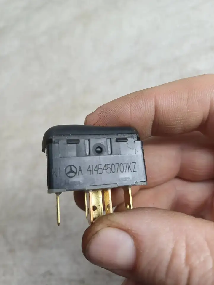 Mercedes-Benz Vaneo W414 (2001 - 2005) A4145450707 Блок кнопок стеклоподъемников — фото 4