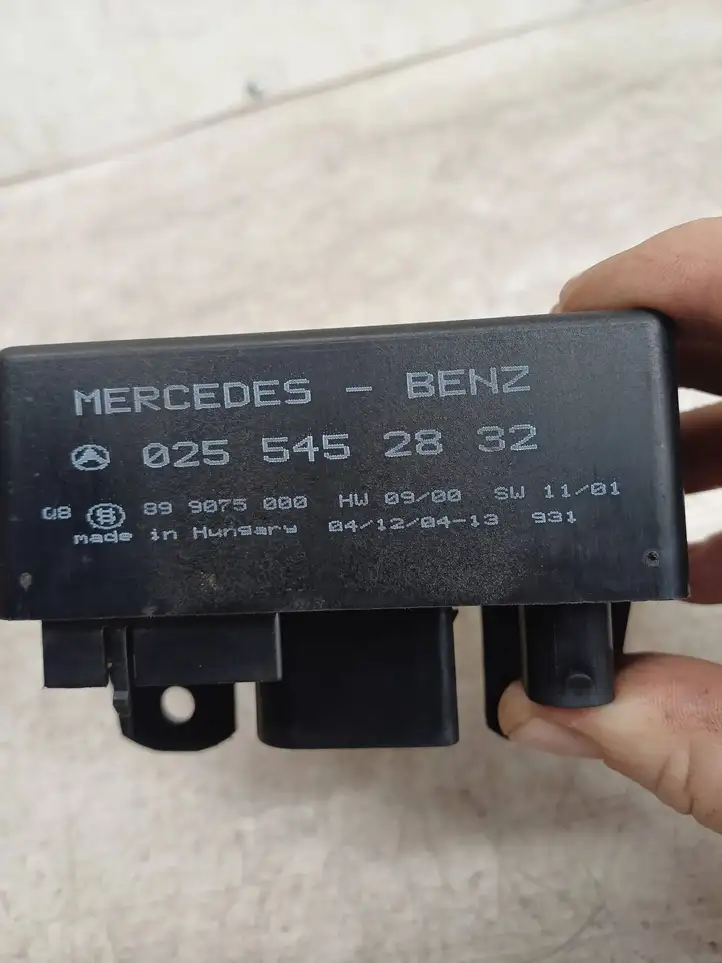 Mercedes-Benz Vaneo W414 (2001 - 2005) 0255452832 Реле накала свечей — фото 5