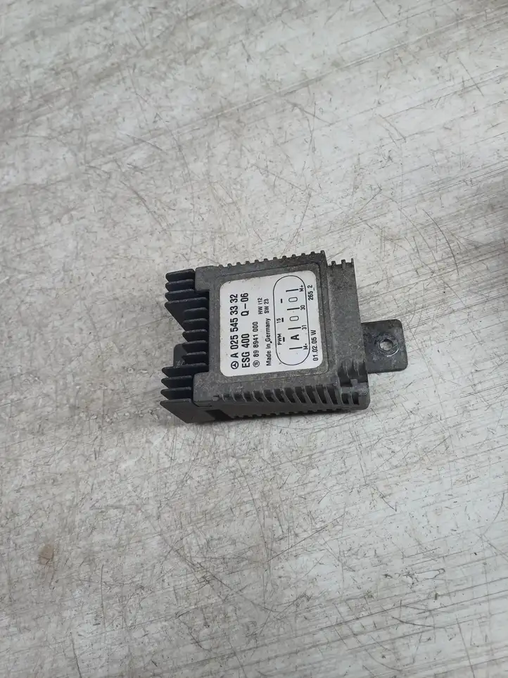 Mercedes-Benz Vaneo W414 (2001 - 2005) A0255453332 Реле вентилятора охлаждения — фото 4