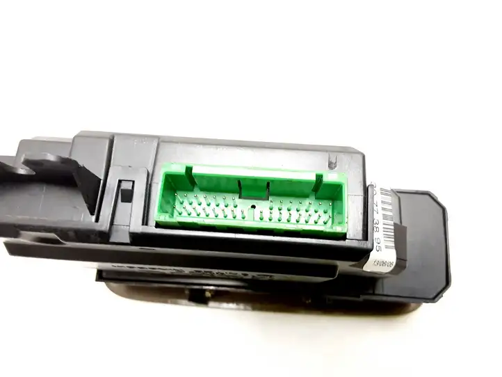 Volvo XC90 (2002 - 2006) 30773895 Кнопка стеклоподъемников — фото 3