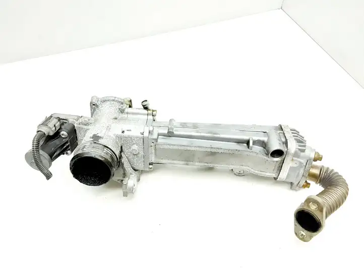 Volvo XC60 (2013 - 2017) 31325030 Охладитель клапана EGR — фото 1