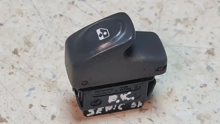 Renault Scenic I (1996 - 2003) 432962K Блок кнопок стеклоподъемников — фото 1