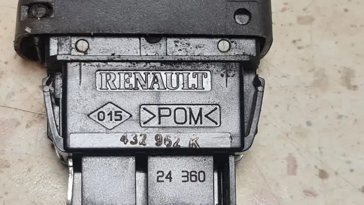 Renault Scenic I (1996 - 2003) 432962K Блок кнопок стеклоподъемников — фото 2