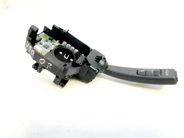 Volvo V50 (2004 - 2008) 30773148 Переключатель стеклоочистителей — фото 1