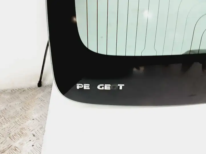 Peugeot 107 (2005 - 2008) 43R00050 Заднее стекло — фото 3