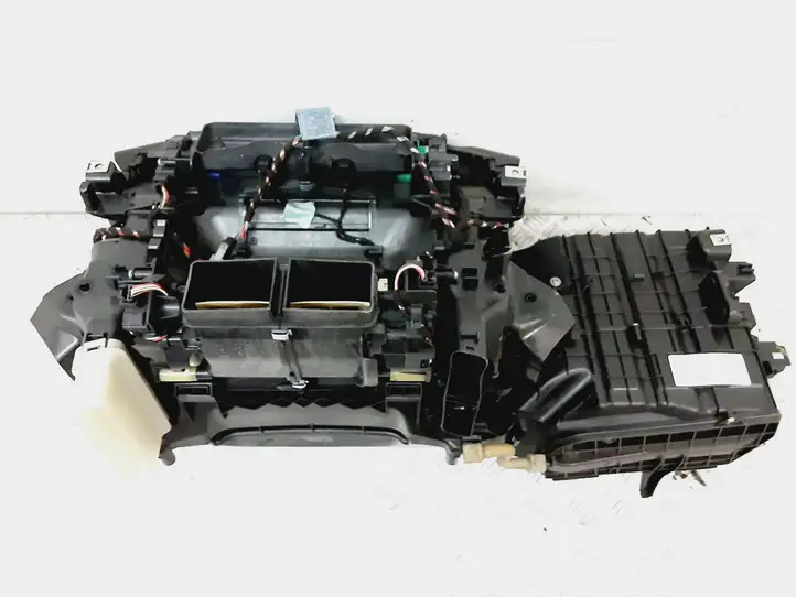 BMW 7 F01 (2008 - 2016) 9197019 Комплект системы вентиляции салона — фото 6