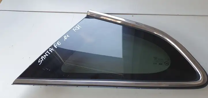 Hyundai Santa Fe (2012 - 2015) Заднее боковое стекло — фото 2