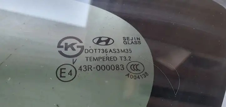 Hyundai Santa Fe (2012 - 2015) Заднее боковое стекло — фото 6