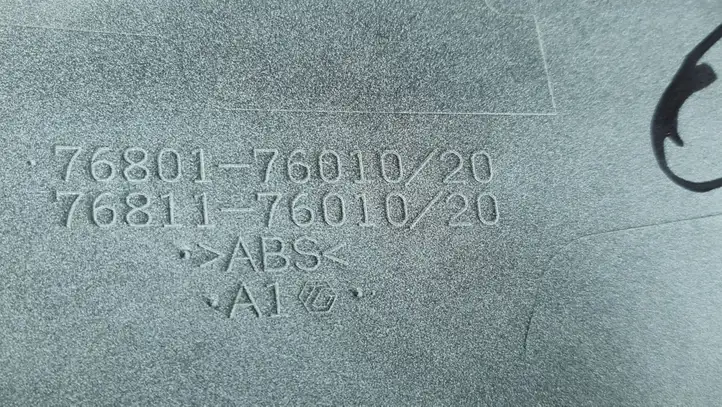 Lexus CT 200H (2010 - 2013) 7680176010 Подсветка номера — фото 4