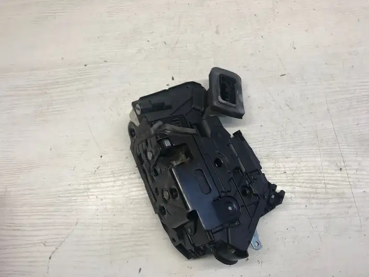Volkswagen Golf VII (2013 - 2019) 5K2837015H Замок передней двери — фото 1