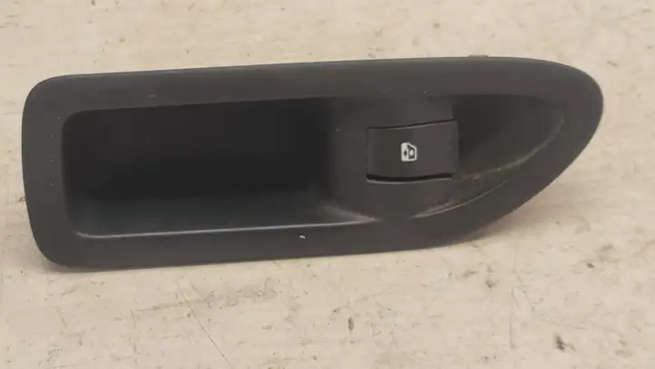 Renault Laguna II (2001 - 2005) 8200016013 Блок кнопок стеклоподъемников — фото 1