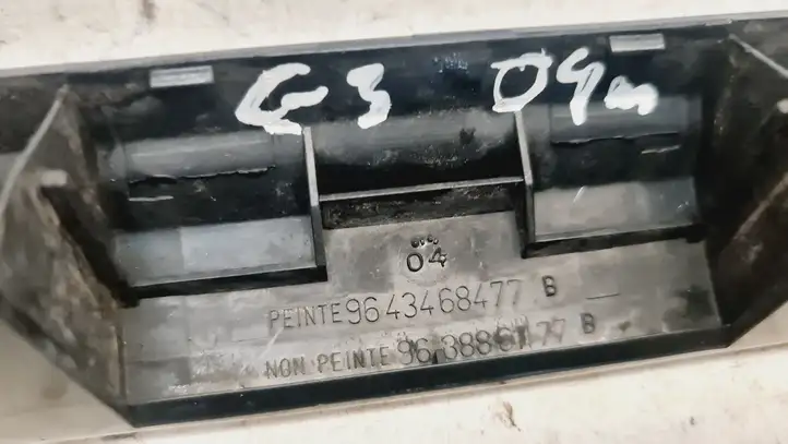 Citroen C3 (2002 - 2009) 9643468477B Подсветка номера — фото 3