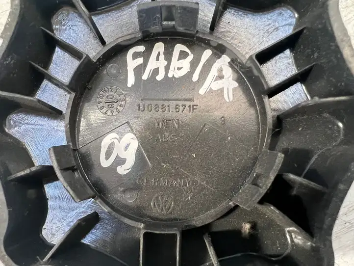 Skoda Fabia Mk2 (5J) (2007 - 2014) 1J0881671F Ручка регулировки сиденья — фото 2