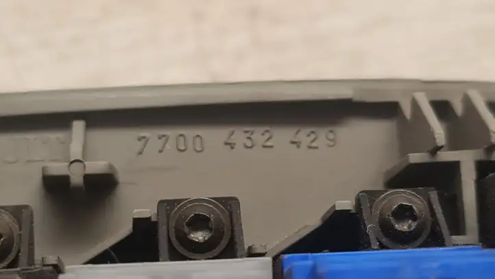 Renault Scenic I (1996 - 2003) 7700432429 Кнопка стеклоподъемников — фото 3