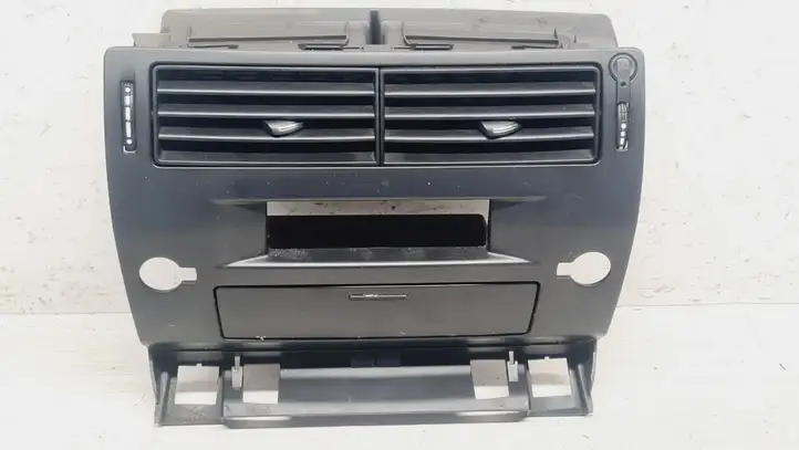 Citroen C4 (2004 - 2008) 9646338277 Центральный воздушный дефлектор — фото 1