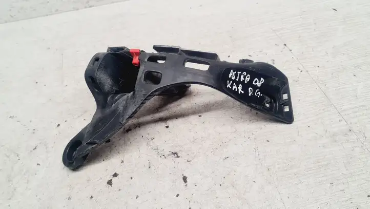 Opel Astra H (2004 - 2009) 13143107 Кронштейн заднего бампера — фото 1