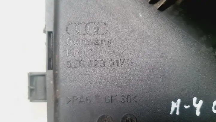 Audi A4 S4 B6 8E 8H (2000 - 2006) 8E0129617 Детали воздухозаборника — фото 4