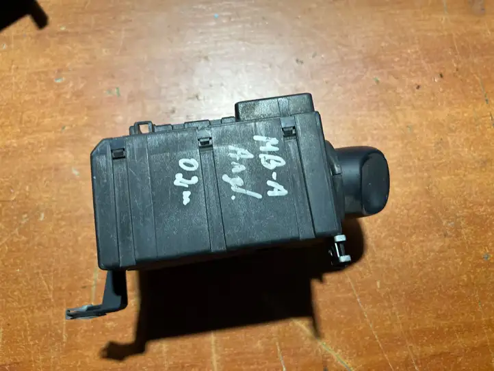 Mercedes-Benz A W168 (1997 - 2004) 1685450704 Включатель фонарей — фото 2