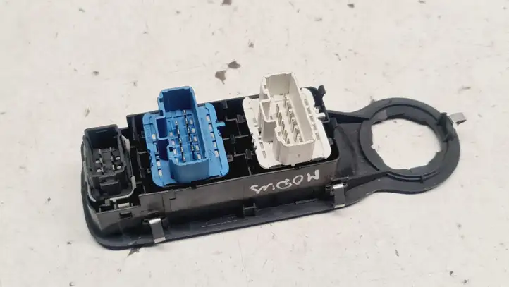 Renault Modus (2007 - 2012) 8200387775 Кнопка стеклоподъемников — фото 2