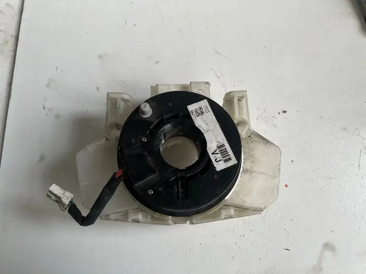 Nissan Almera (2000 - 2006) 25560AV620 Контактное кольцо SRS — фото 1
