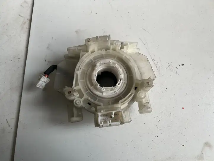Nissan Almera (2000 - 2006) 25560AV620 Контактное кольцо SRS — фото 3